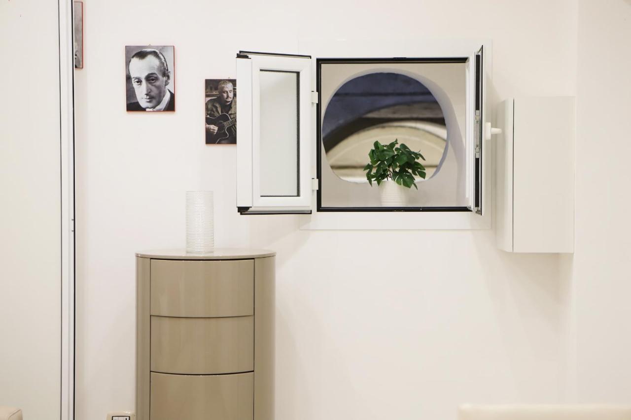 Cozy Apartment In Piazza Cavour By Wonderful Italy 那不勒斯 外观 照片