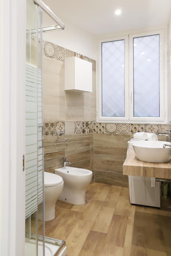 Cozy Apartment In Piazza Cavour By Wonderful Italy 那不勒斯 外观 照片